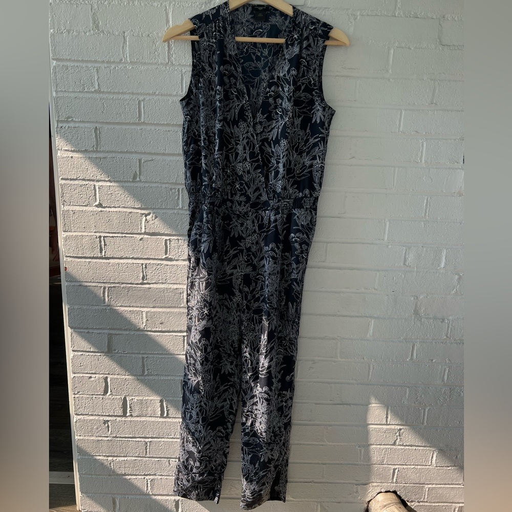 Ann Taylor Floral Print Jumpsuit — XS Petite